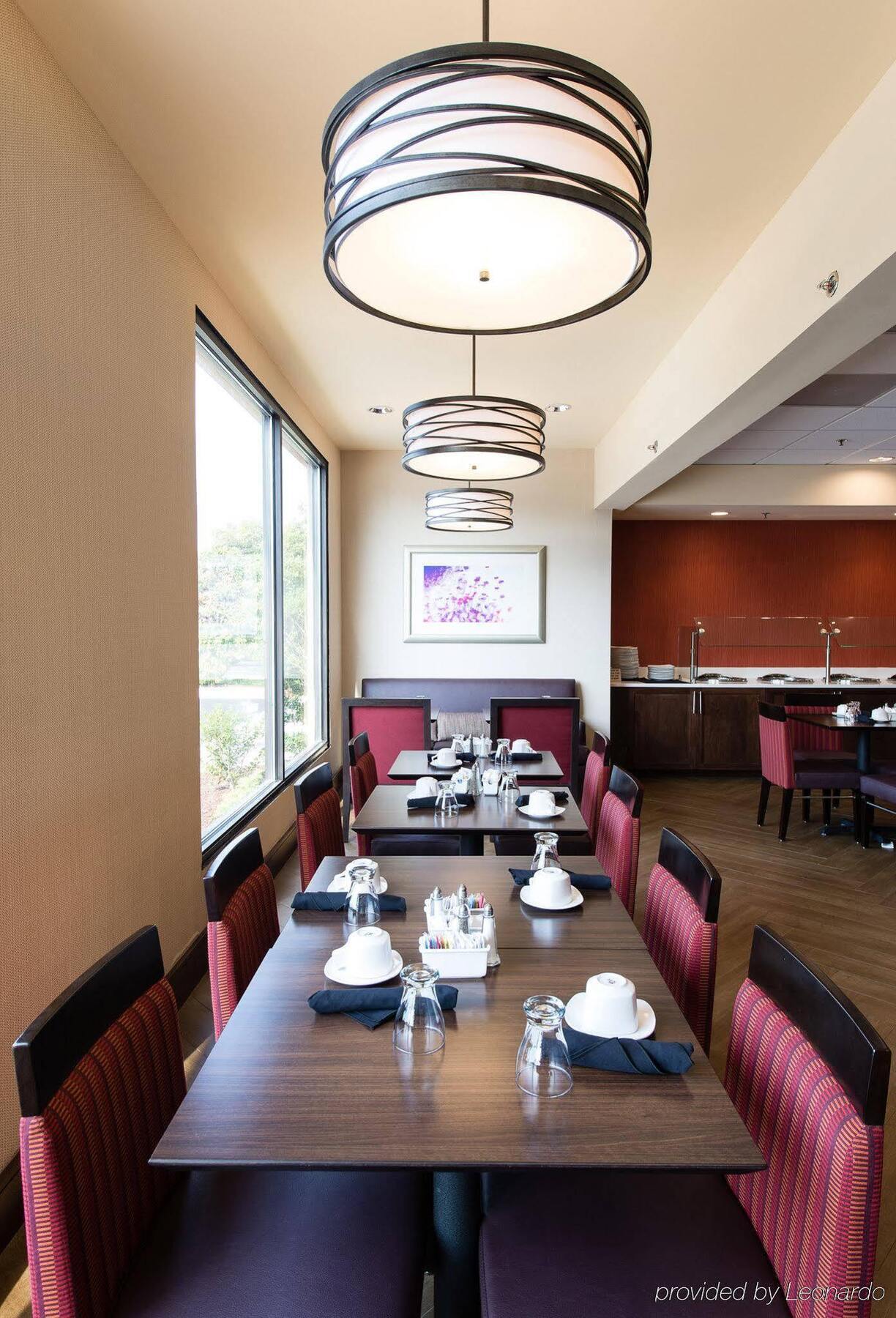 Doubletree By Hilton Wilmington, Nc Hotell Exteriör bild